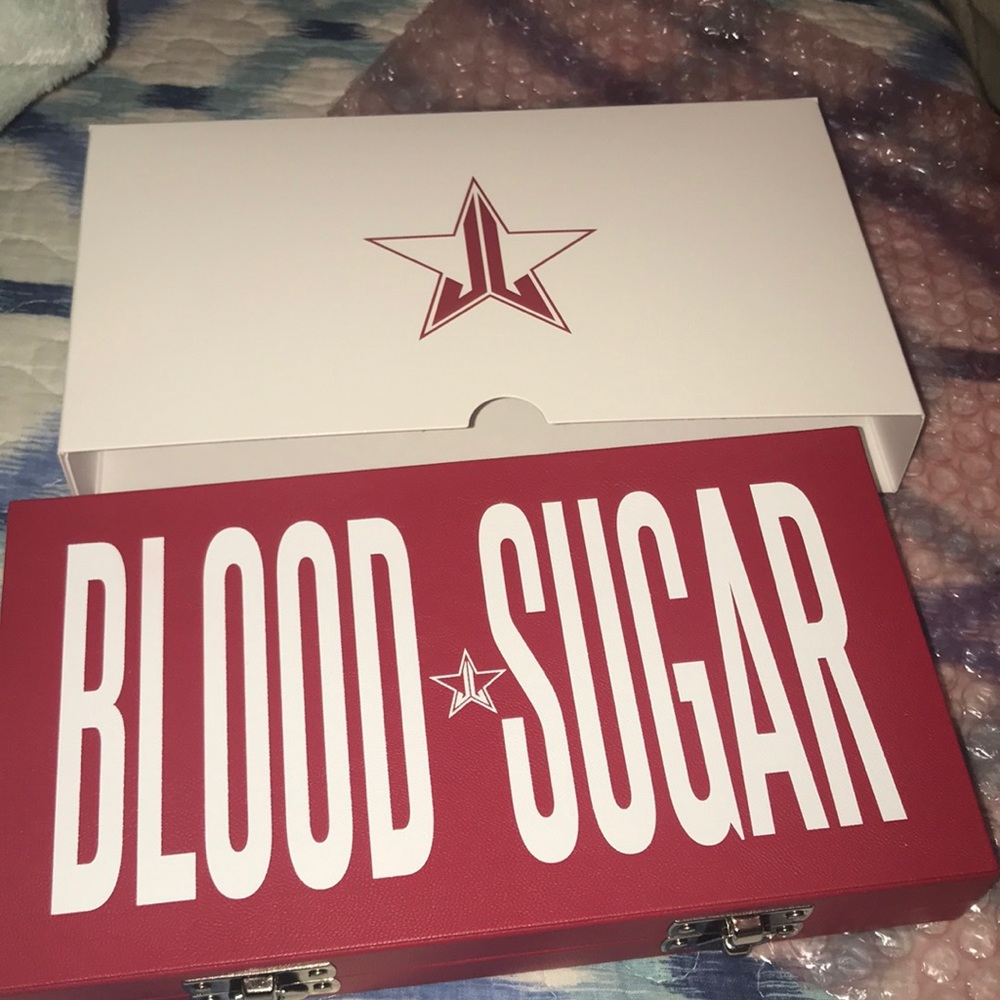 Jeffree Star Blood Sugar Palette ♥️💉